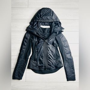 Lululemon jacket. Size 6